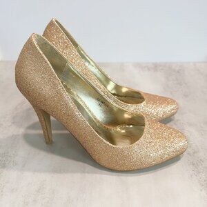 Modcloth Go Max Heels SIZE 6.5 Gold Glitter Shoes Pump New Year's Christmas